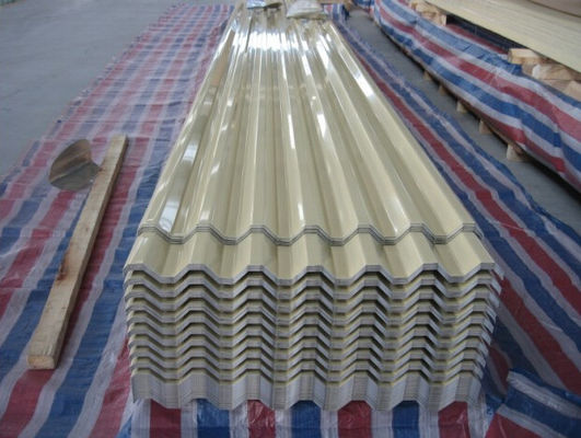 รูปทรงสี่เหลี่ยมคางหมู Prepainted มุงหลังคาแผ่นเหล็กชุบสังกะสีลูกฟูกแผ่นป้องกันการกัดกร่อน