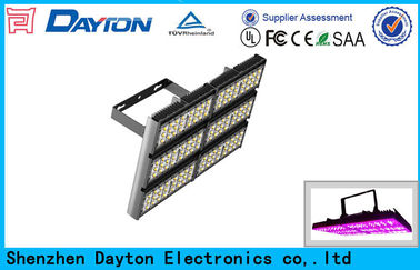 ผลผลิตสูงอลูมิเนียม 6063 เต็มสเปกตรัมแสงไฟ LED เติบโต 330W, รับประกัน 3 ปี