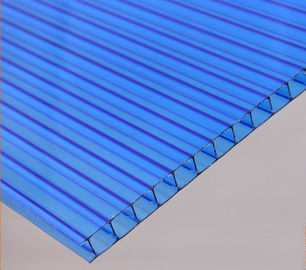 ฉนวนกันความร้อนน้ำหนักเบา multiwall แผ่นโพลีคาร์บอเนตกลวงสำหรับ Skylight